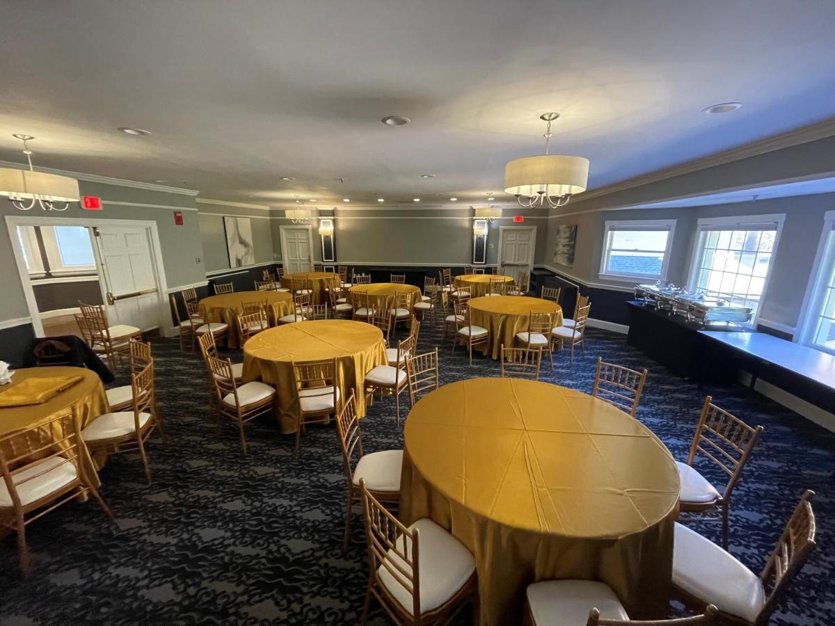 Chateau Merrimack Hotel & Spa Tyngsboro Exterior foto